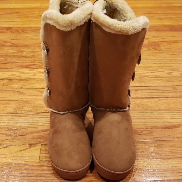 *NWT* Women's Tall Brown Boots, size 6 *NEW* - Picture 2 of 3
